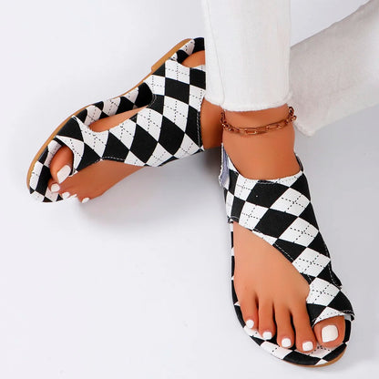 Flats Clip Toe Sandals